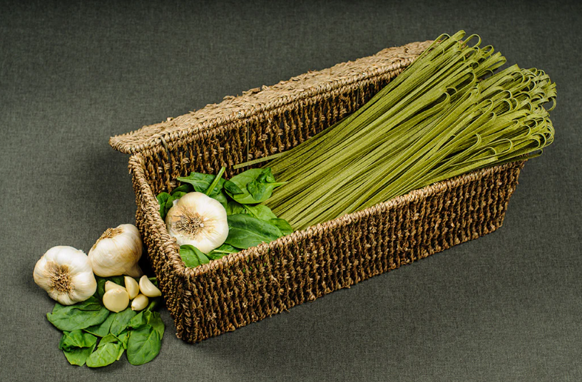 Spinach Garlic Pasta Luce Linguine