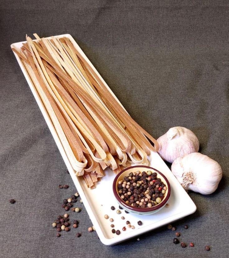 Black Garlic & Pepper Fettuccine