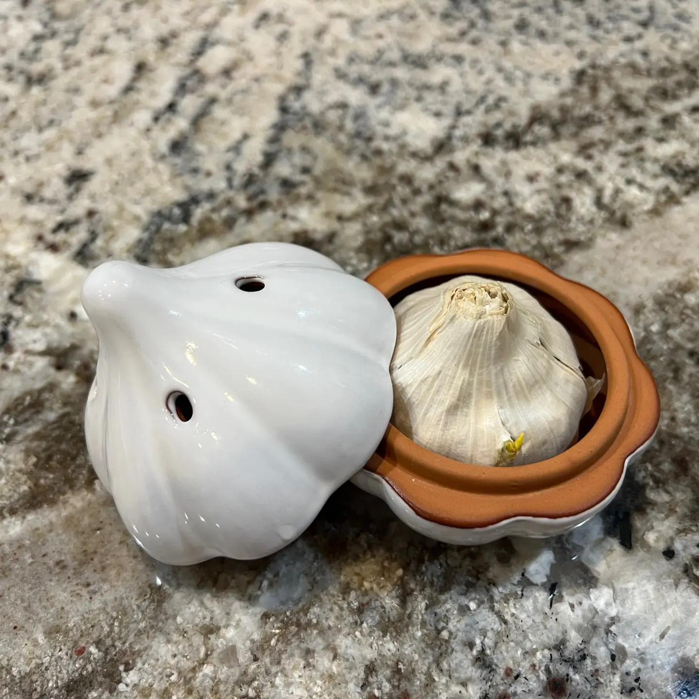 Garlic Keeper